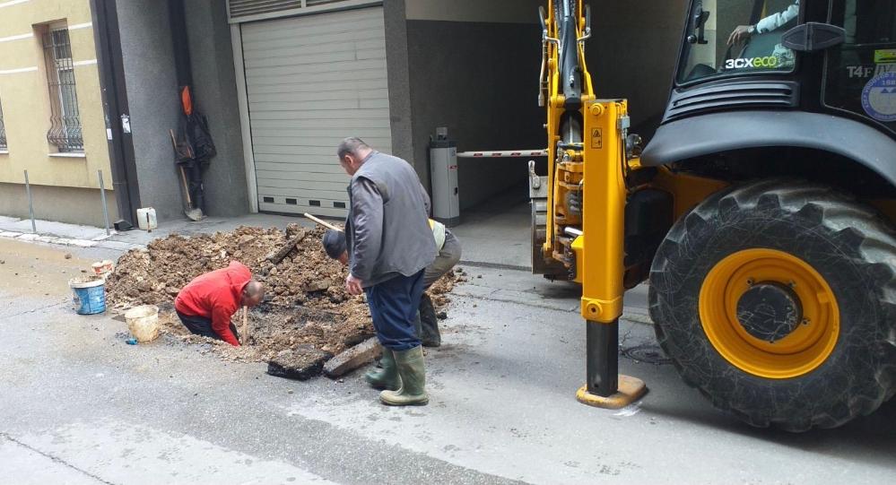 Služba za održavanje vodovodne mreže i objekata:  RADOVI NA VODOVODNOJ MREŽI