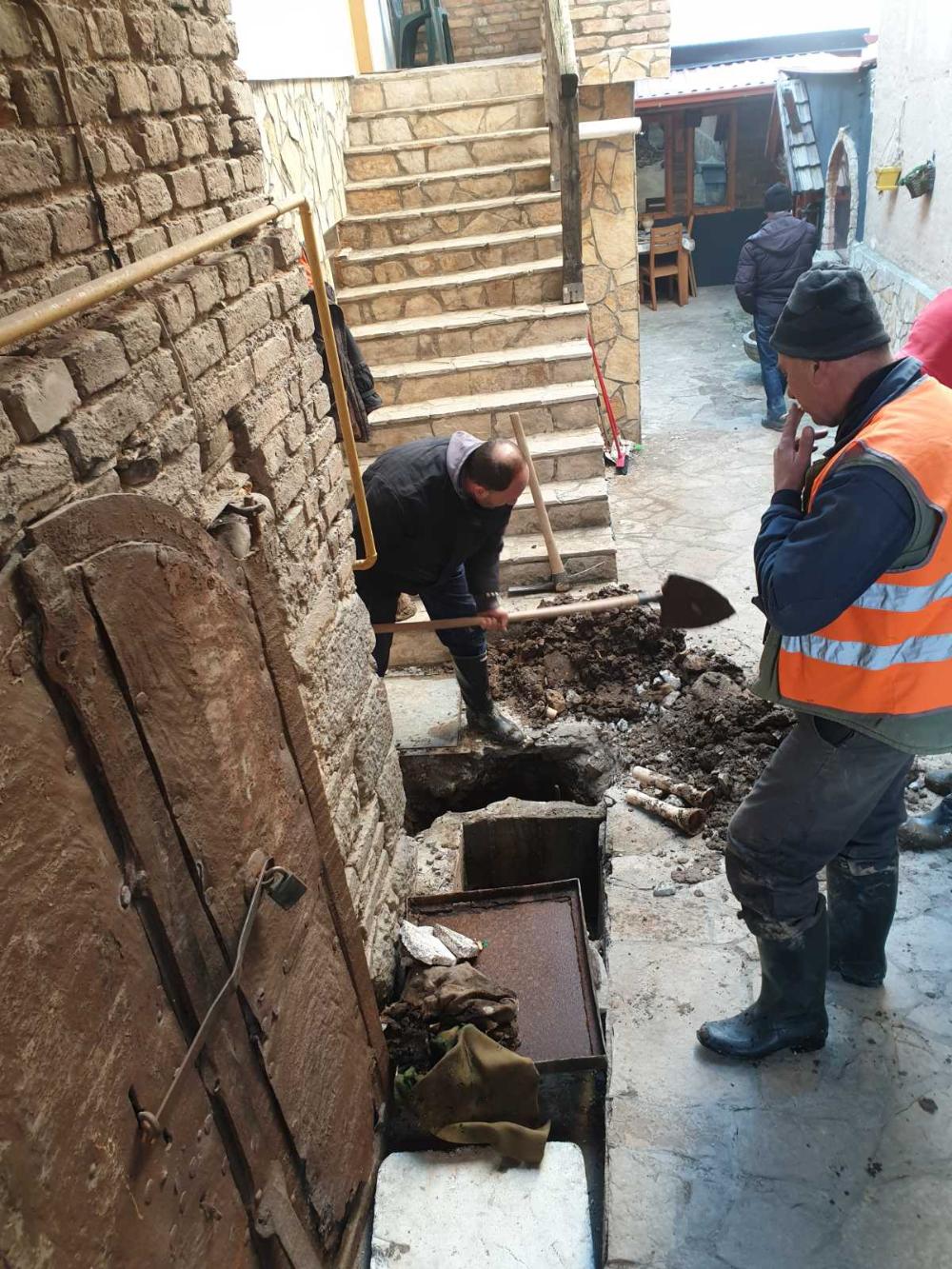 Služba za održavanje vodovodne mreže i objekata:  RADOVI NA VODOVODNOJ MREŽI