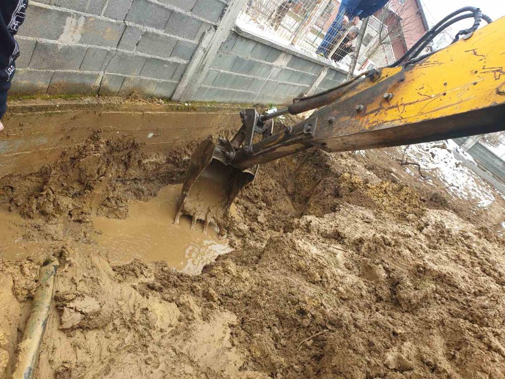 Služba za održavanje vodovodne mreže i objekata:  RADOVI NA VODOVODNOJ MREŽI
