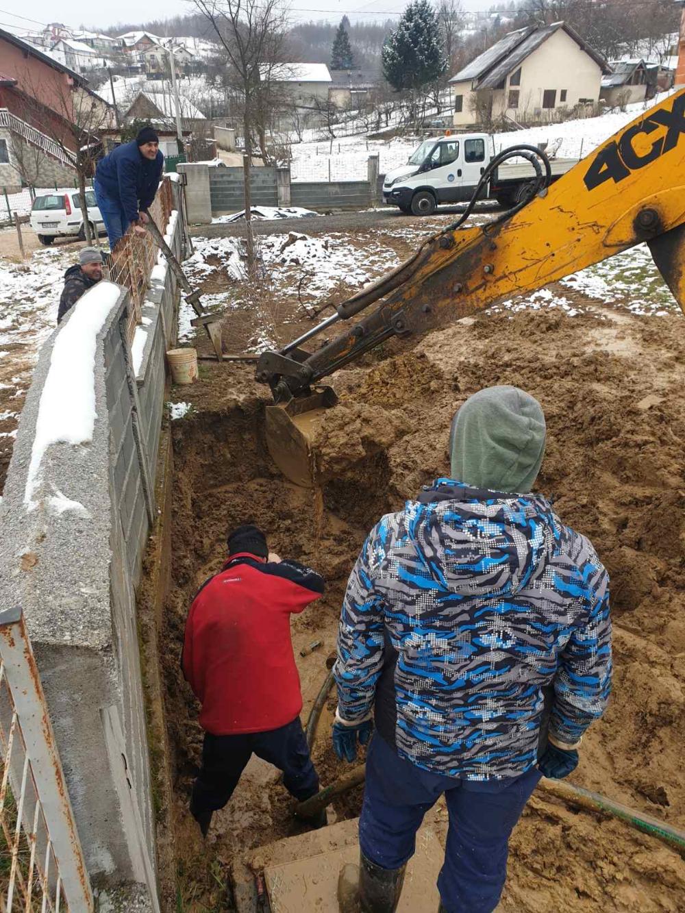 Služba za održavanje vodovodne mreže i objekata:  RADOVI NA VODOVODNOJ MREŽI