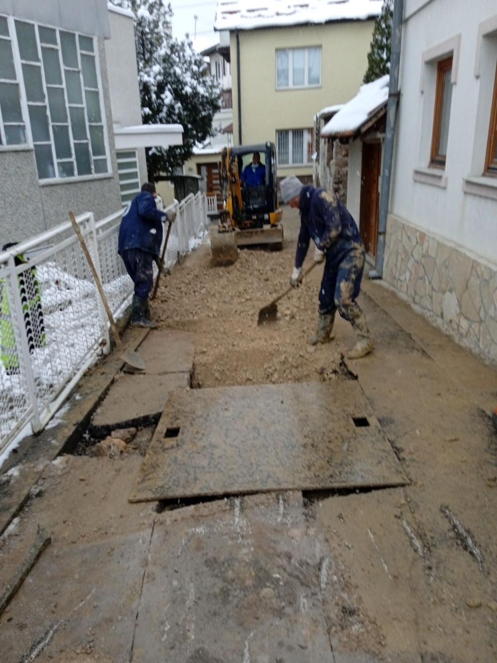Služba održavanja kanalizacione mreže i objekata: RADOVI NA KANALIZACIONOJ MREŽI