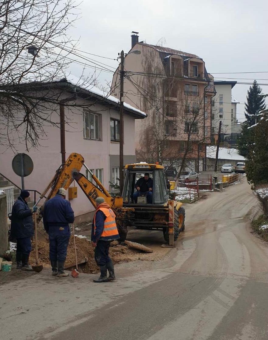 Služba za održavanje vodovodne mreže i objekata:  RADOVI NA VODOVODNOJ MREŽI