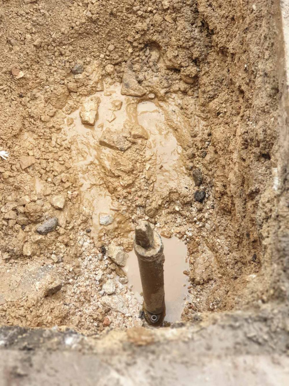 Služba za održavanje vodovodne mreže i objekata:  RADOVI NA VODOVODNOJ MREŽI