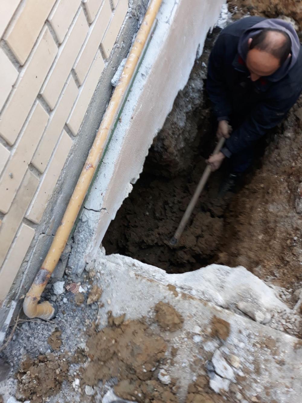 Služba za održavanje vodovodne mreže i objekata:  RADOVI NA VODOVODNOJ MREŽI