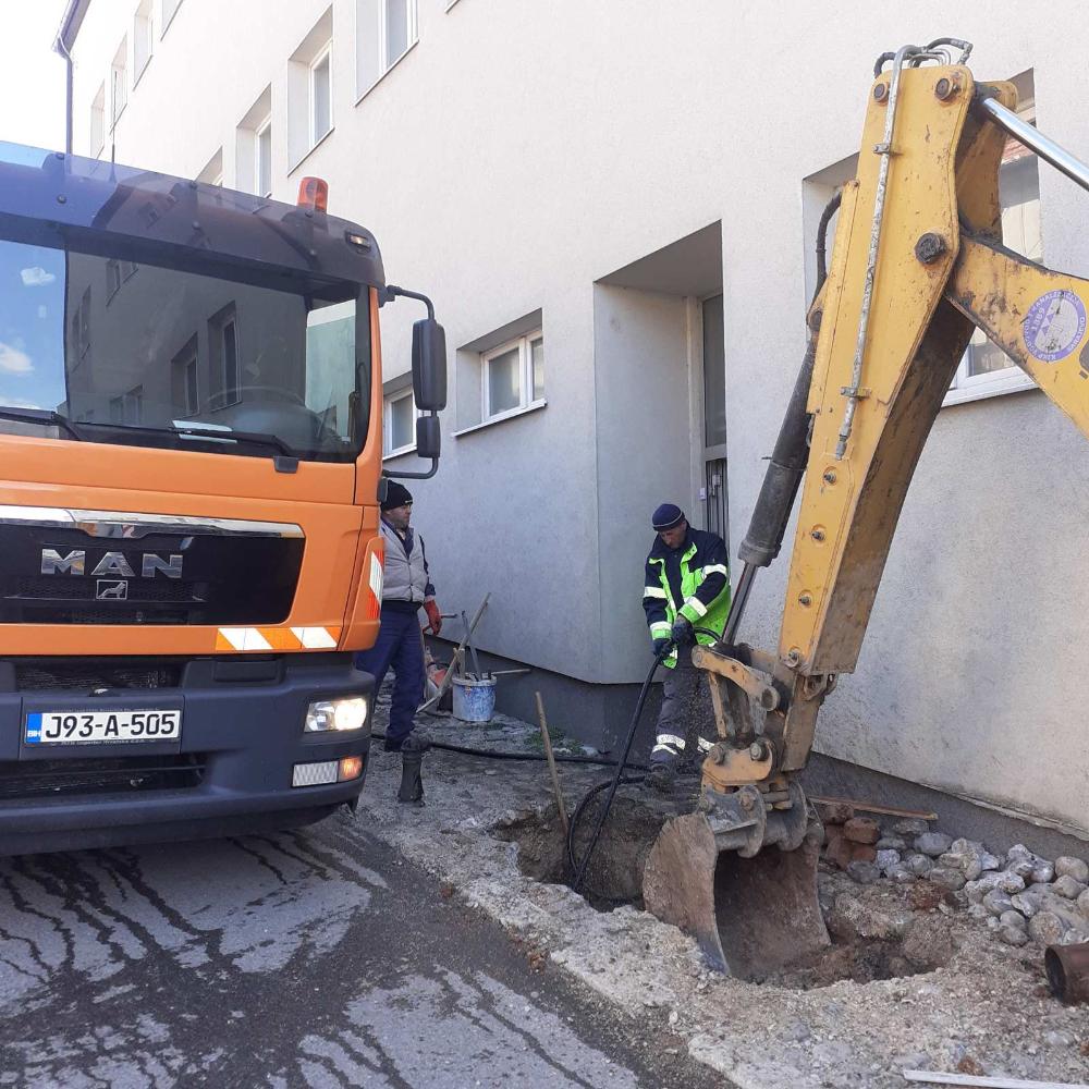 Služba održavanja kanalizacione mreže i objekata: RADOVI NA KANALIZACIONOJ MREŽI