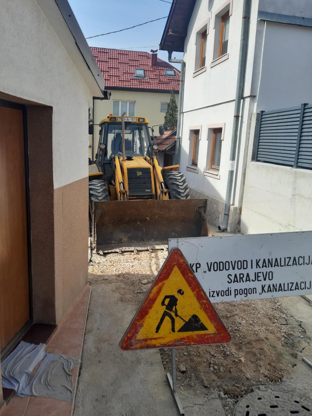 Služba za održavanje vodovodne mreže i objekata:  RADOVI NA VODOVODNOJ MREŽI