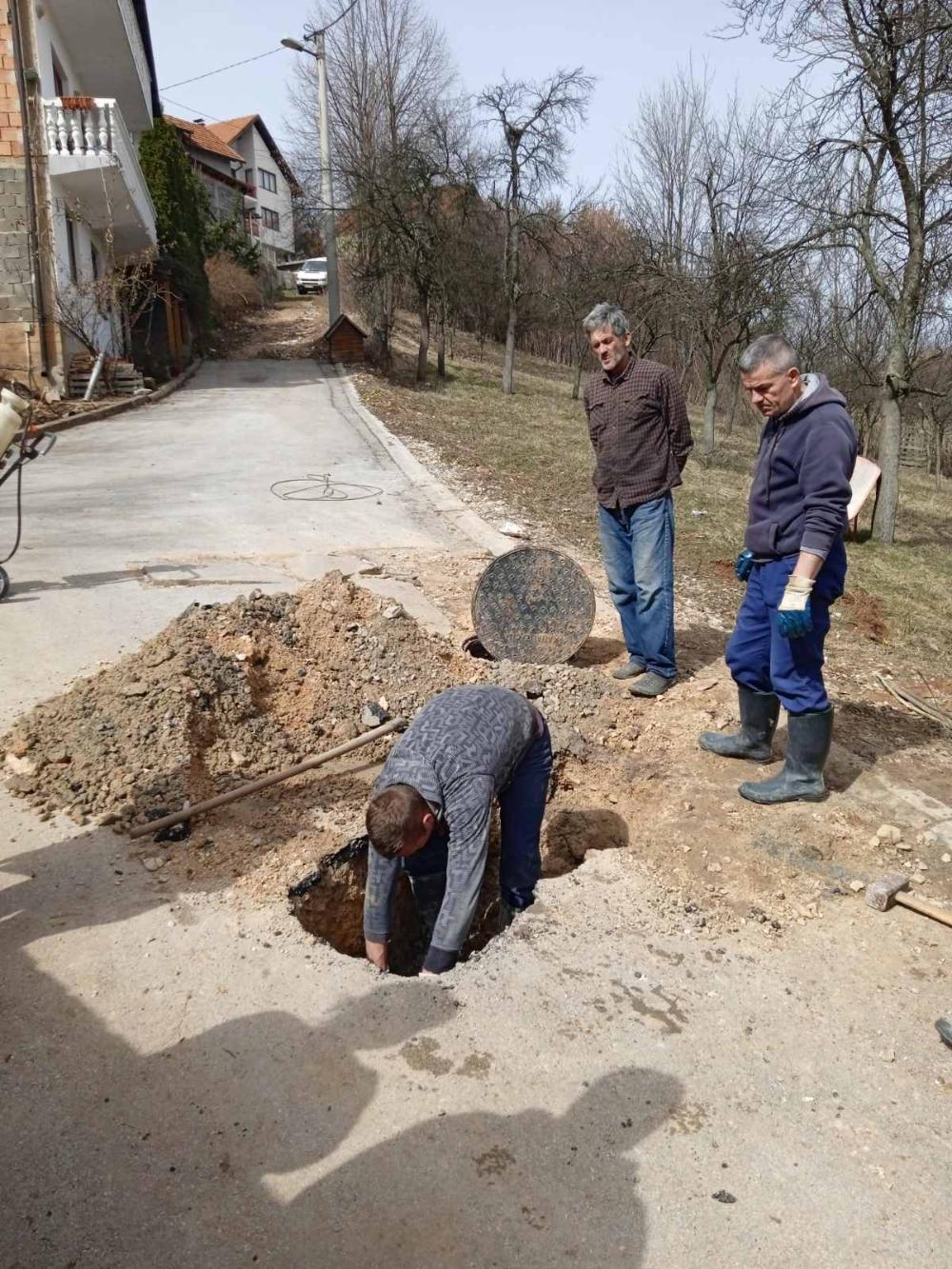 Služba održavanja kanalizacione mreže i objekata: RADOVI NA KANALIZACIONOJ MREŽI