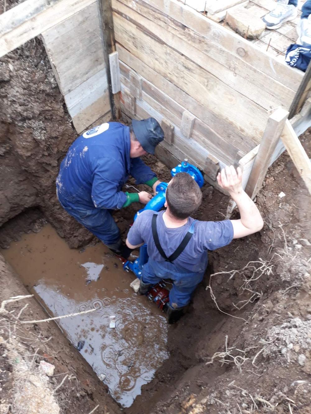Služba za održavanje vodovodne mreže i objekata:  RADOVI NA VODOVODNOJ MREŽI