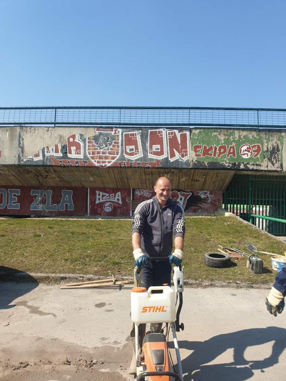 Služba za održavanje vodovodne mreže i objekata:  RADOVI NA VODOVODNOJ MREŽI
