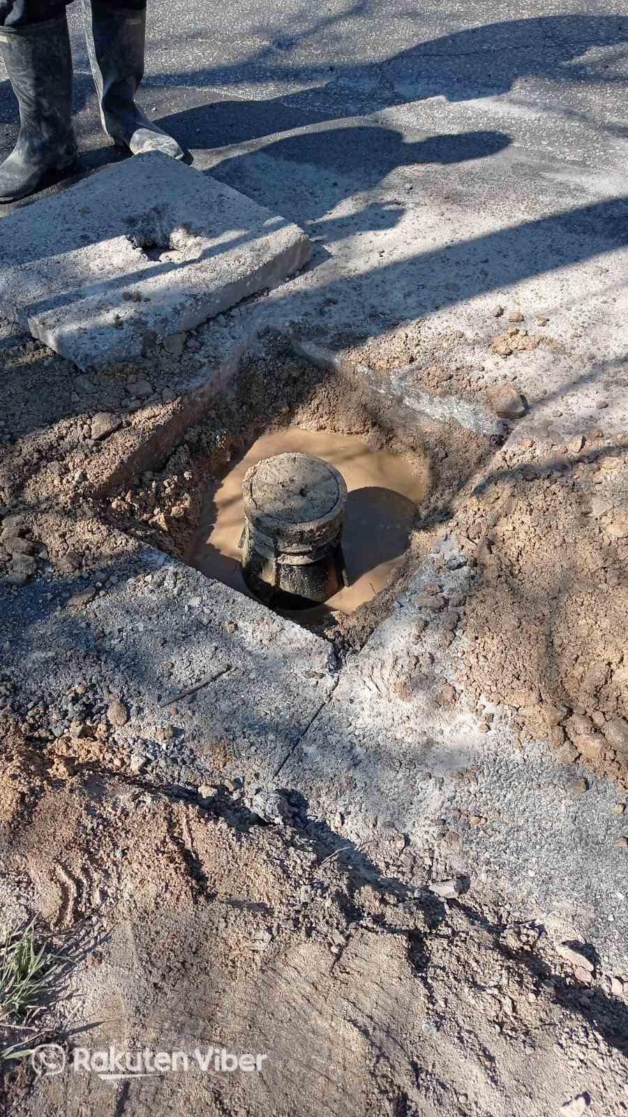 Služba za održavanje vodovodne mreže i objekata:  RADOVI NA VODOVODNOJ MREŽI