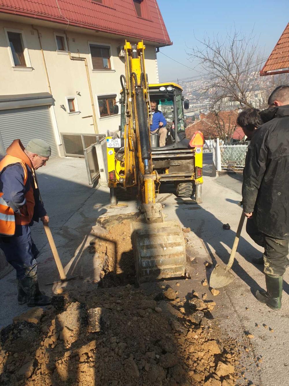 Služba za održavanje vodovodne mreže i objekata:  RADOVI NA VODOVODNOJ MREŽI