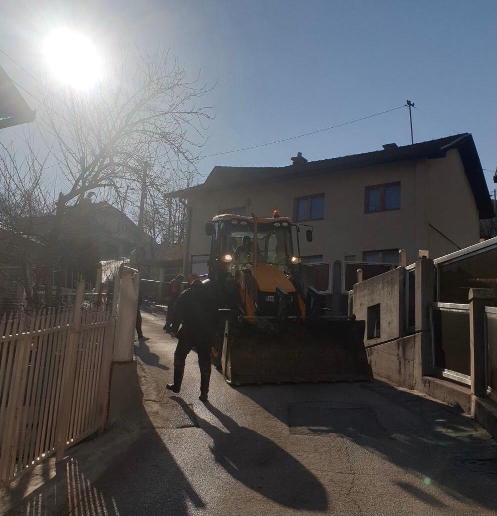 Služba za održavanje vodovodne mreže i objekata:  RADOVI NA VODOVODNOJ MREŽI