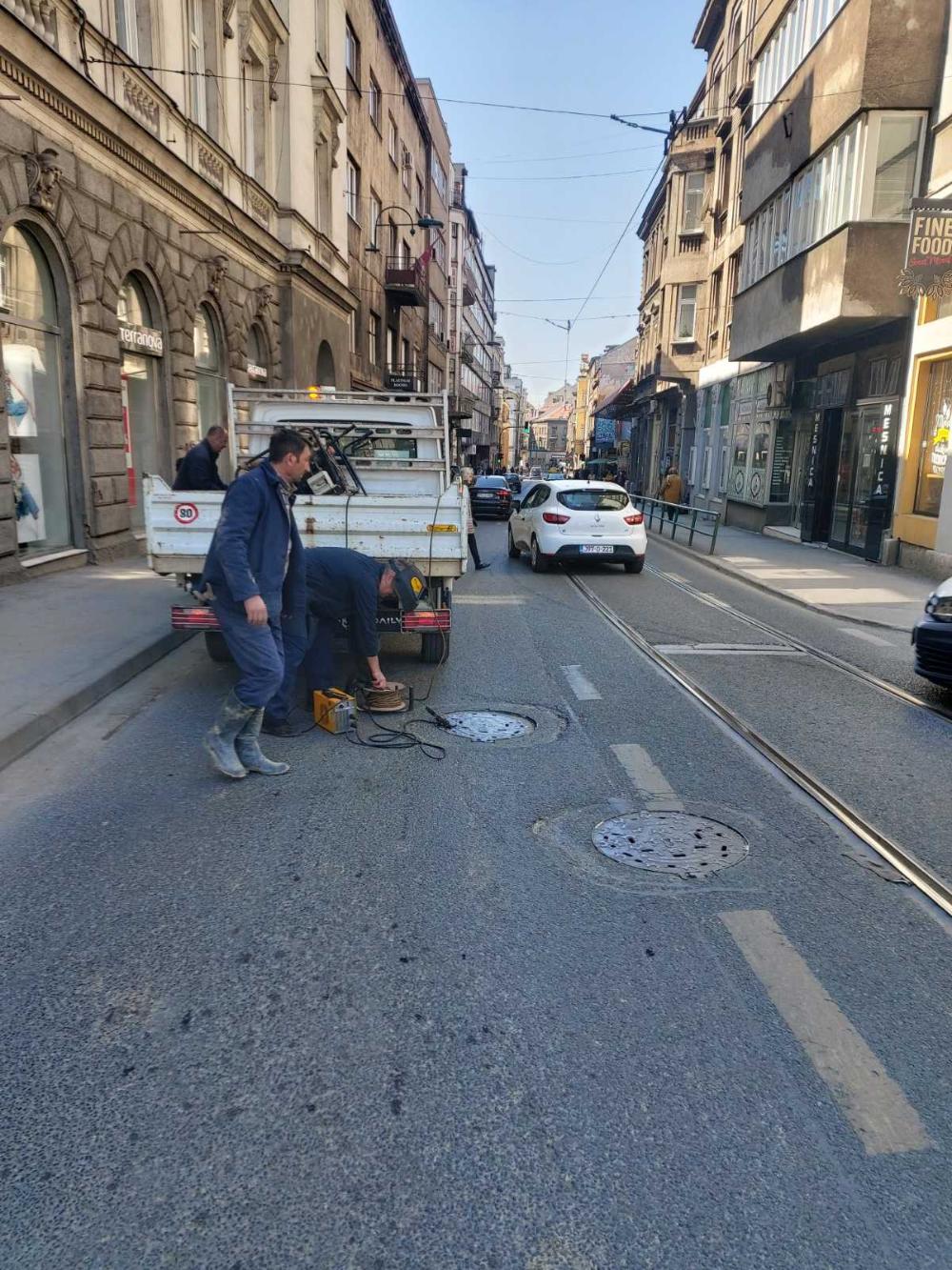 Služba održavanja kanalizacione mreže i objekata: RADOVI NA KANALIZACIONOJ MREŽI