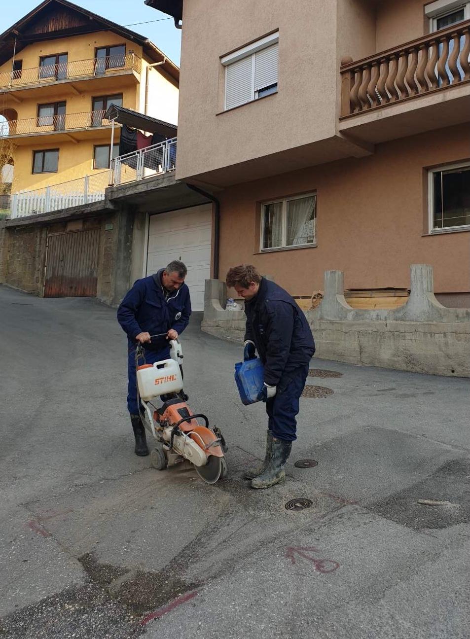 Služba za održavanje vodovodne mreže i objekata:  RADOVI NA VODOVODNOJ MREŽI