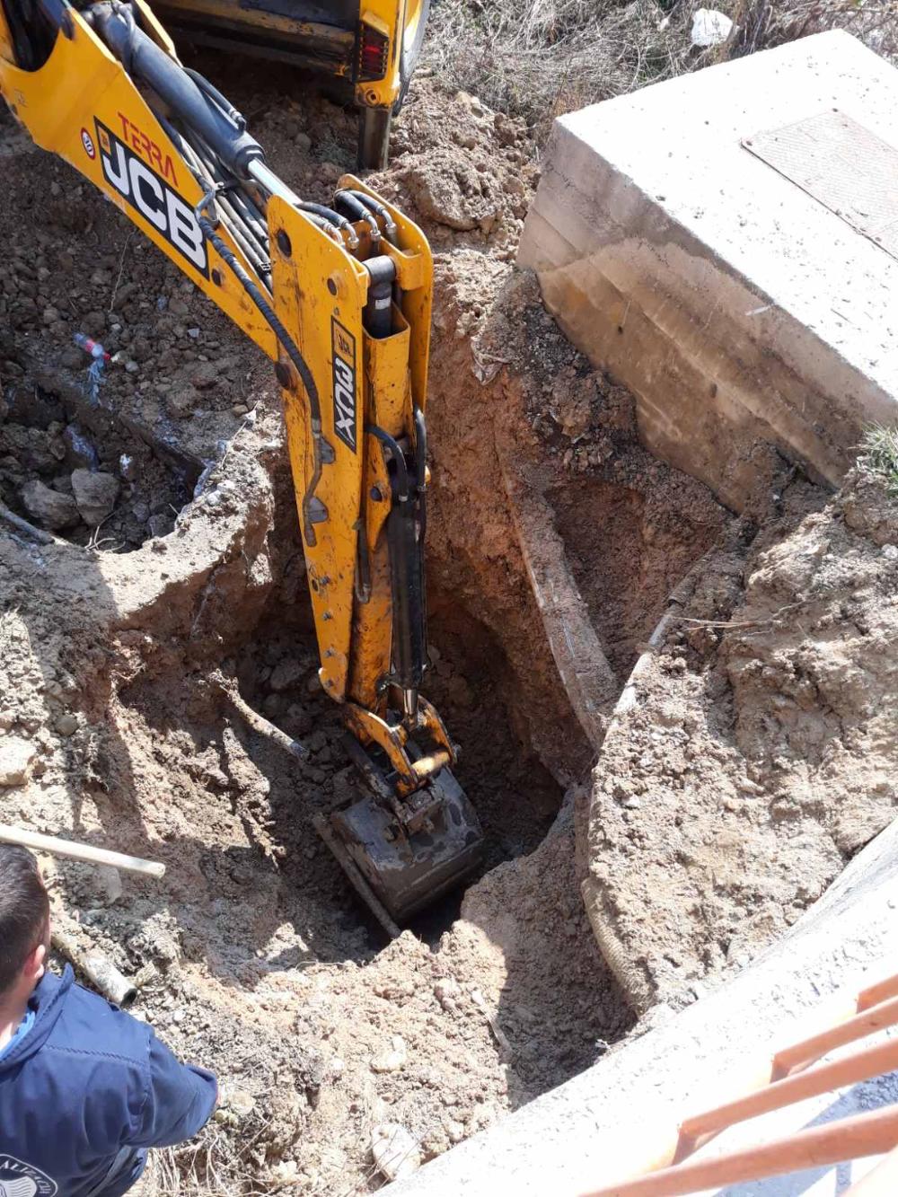 Služba za održavanje vodovodne mreže i objekata:  RADOVI NA VODOVODNOJ MREŽI