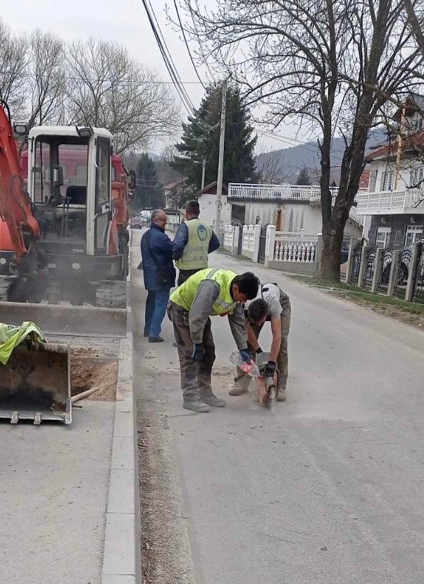 Služba za održavanje vodovodne mreže i objekata:  RADOVI NA VODOVODNOJ MREŽI