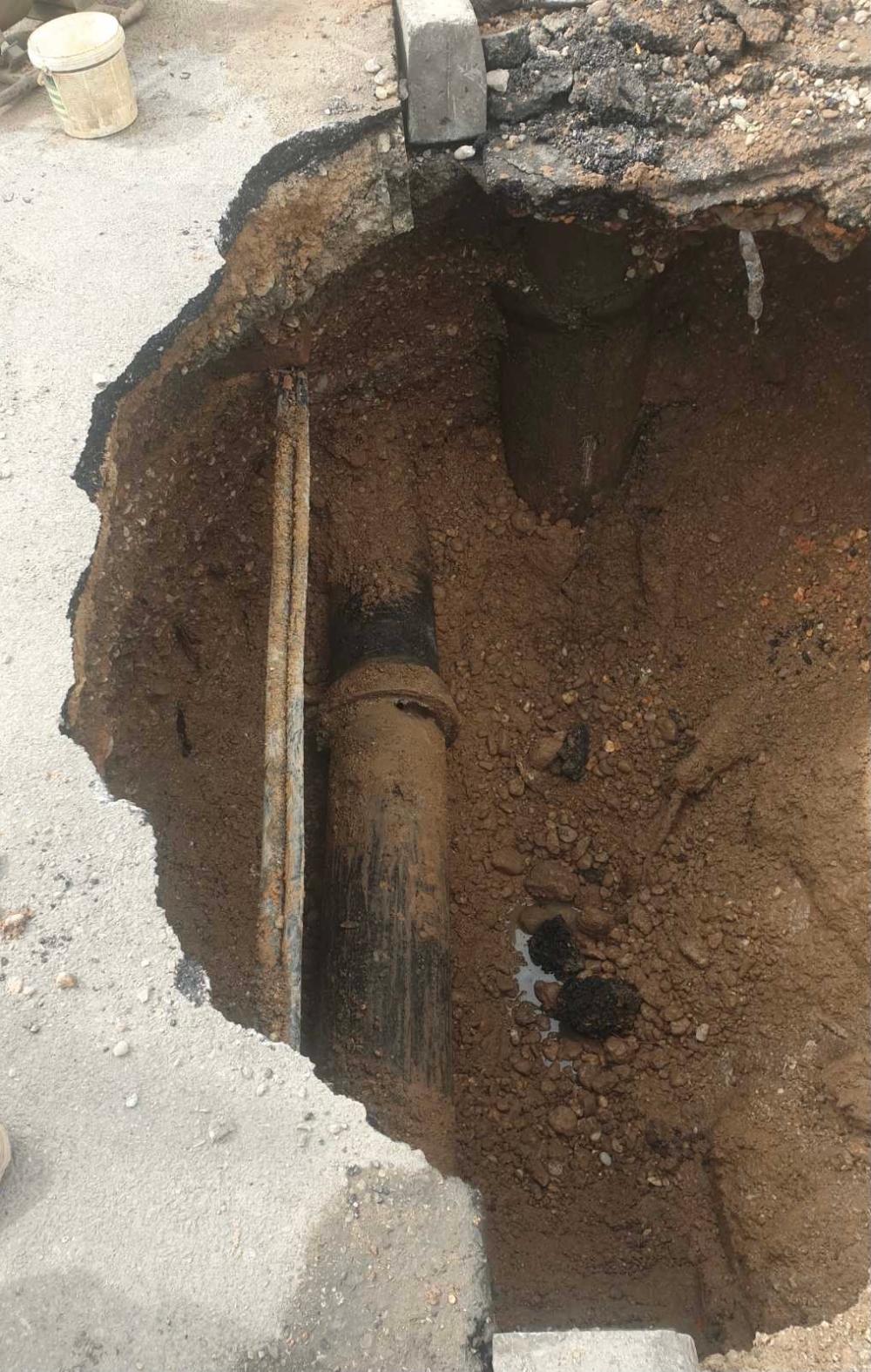 Služba za održavanje vodovodne mreže i objekata:  RADOVI NA VODOVODNOJ MREŽI
