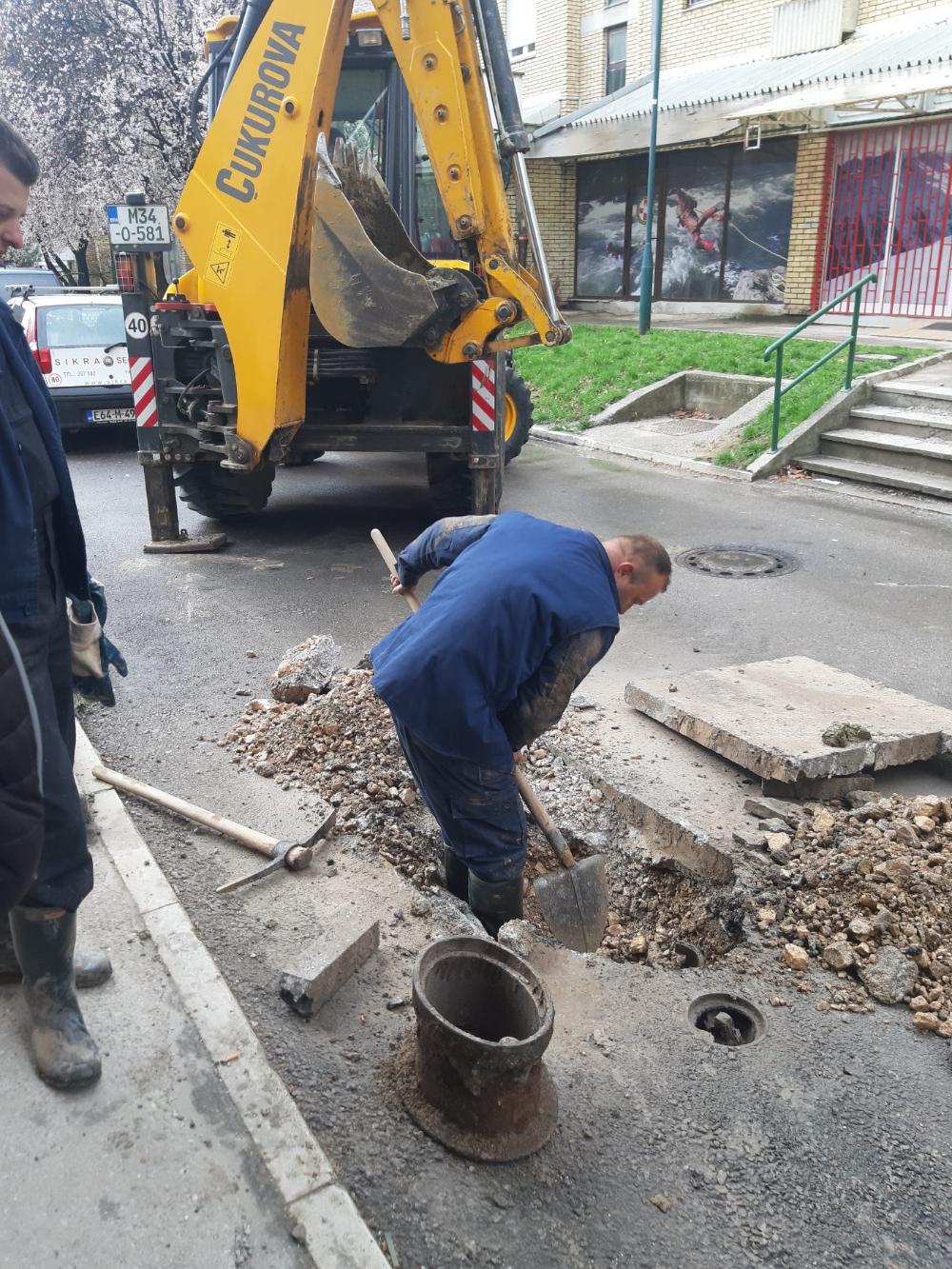 Služba za održavanje vodovodne mreže i objekata:  RADOVI NA VODOVODNOJ MREŽI