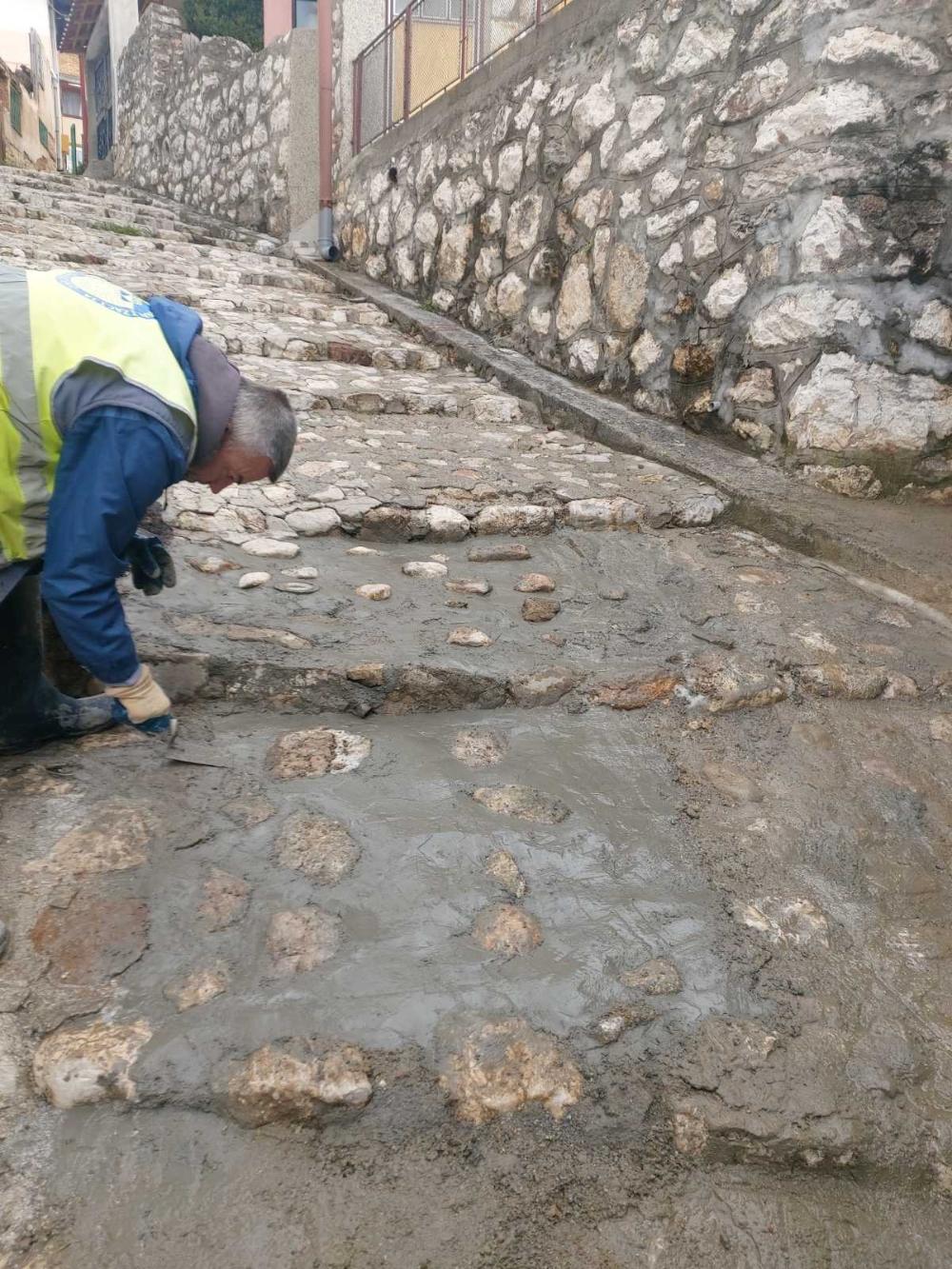 Služba održavanja kanalizacione mreže i objekata:  RADOVI NA KANALIZACIONOJ MREŽI