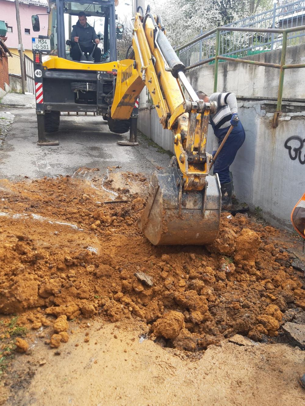 Služba za održavanje vodovodne mreže i objekata:  RADOVI NA VODOVODNOJ MREŽI