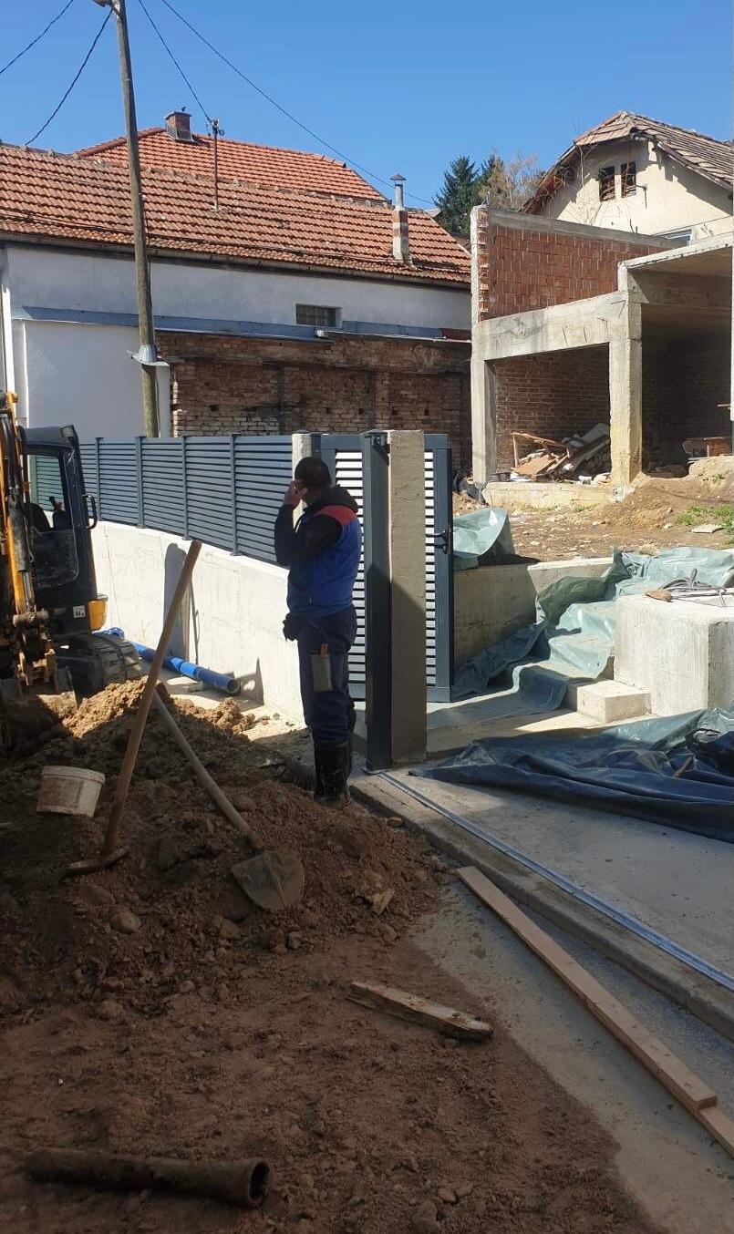 Služba za održavanje vodovodne mreže i objekata:  RADOVI NA VODOVODNOJ MREŽI