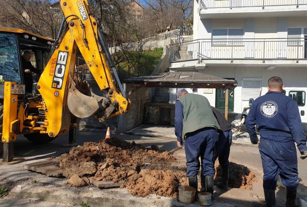 Služba za održavanje vodovodne mreže i objekata:  RADOVI NA VODOVODNOJ MREŽI