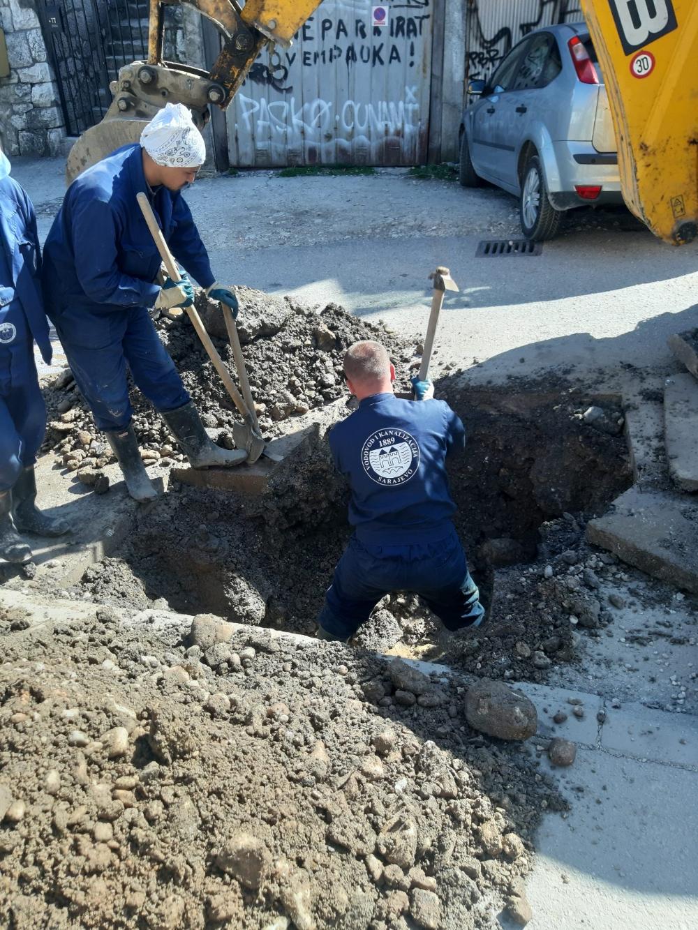 Služba za održavanje vodovodne mreže i objekata:  RADOVI NA VODOVODNOJ MREŽI