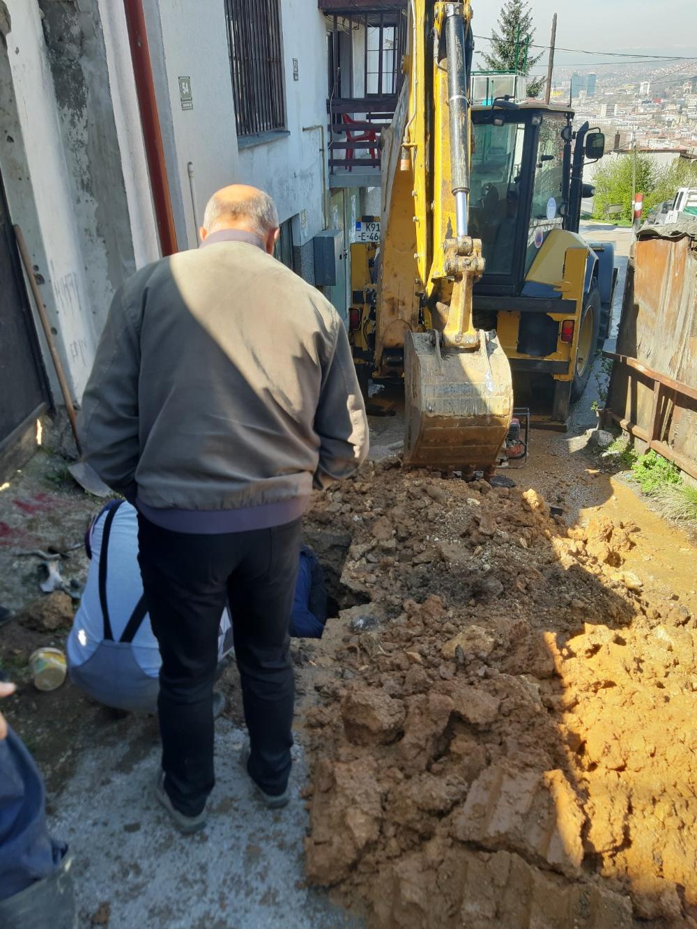 Služba za održavanje vodovodne mreže i objekata:  RADOVI NA VODOVODNOJ MREŽI