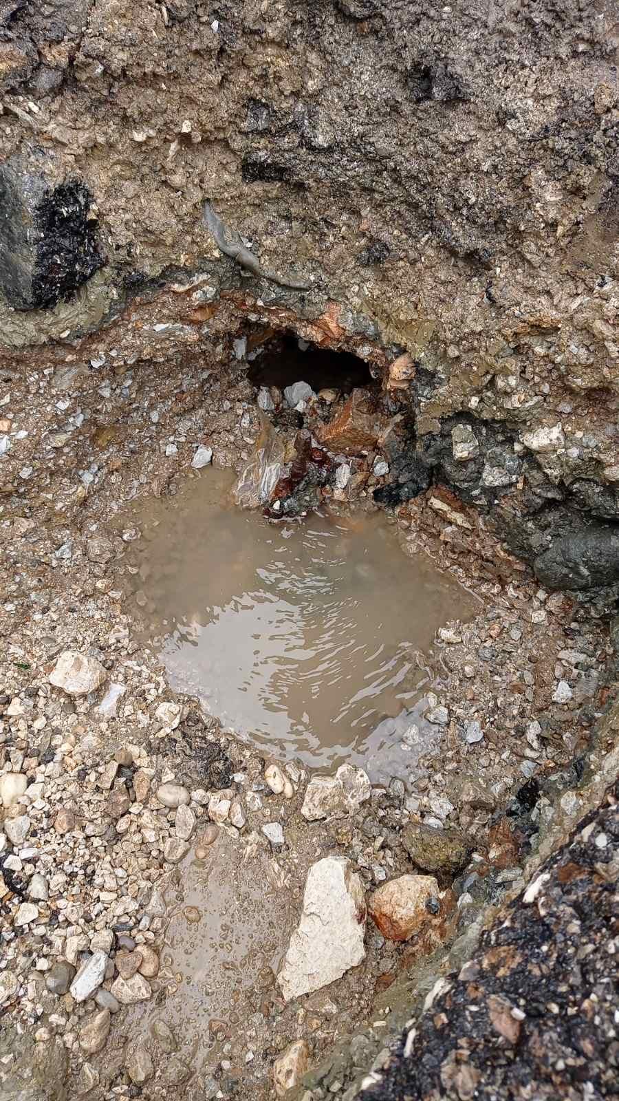Služba za održavanje vodovodne mreže i objekata:  RADOVI NA VODOVODNOJ MREŽI