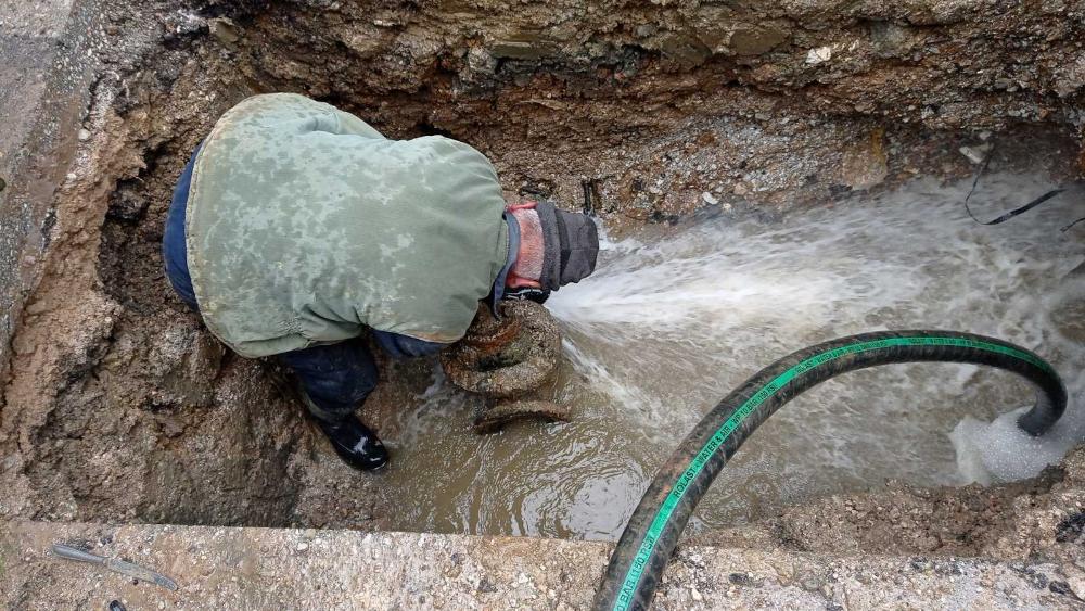 Služba za održavanje vodovodne mreže i objekata:  RADOVI NA VODOVODNOJ MREŽI