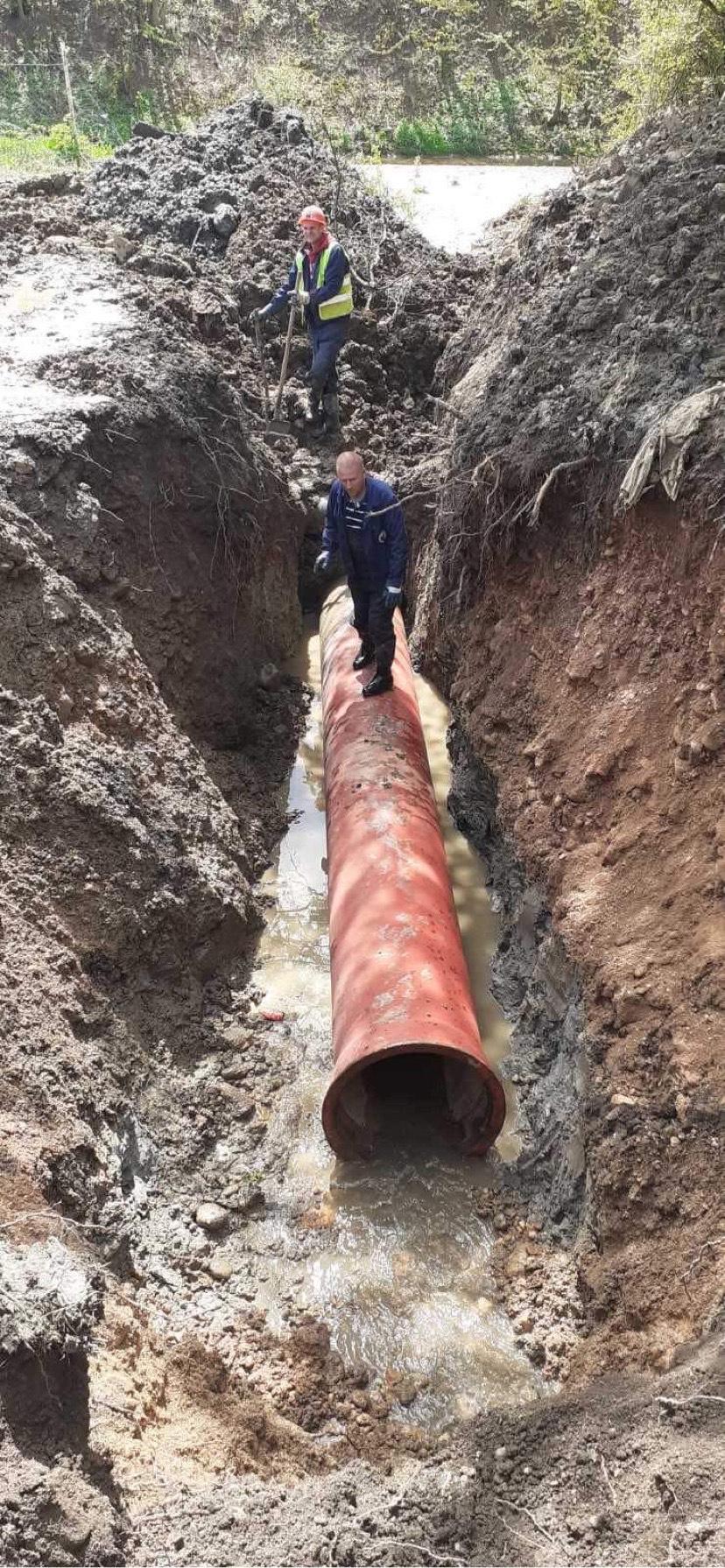Služba održavanja kanalizacione mreže i objekata:  RADOVI NA KANALIZACIONOJ MREŽI