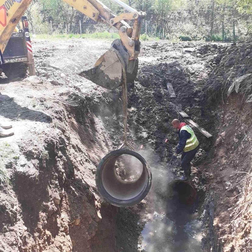 Služba održavanja kanalizacione mreže i objekata:  RADOVI NA KANALIZACIONOJ MREŽI