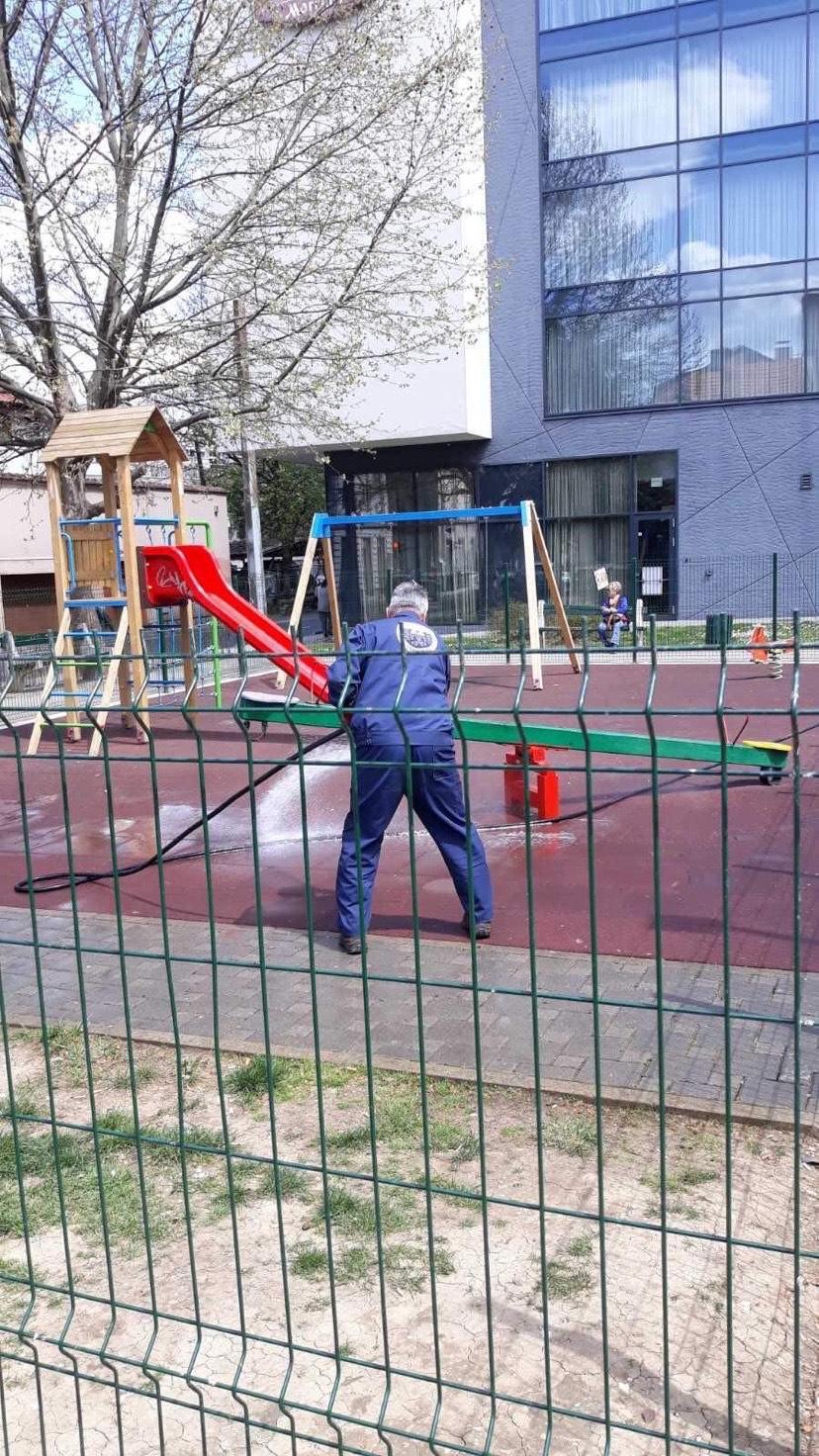 Služba održavanja kanalizacione mreže i objekata:  RADOVI NA KANALIZACIONOJ MREŽI