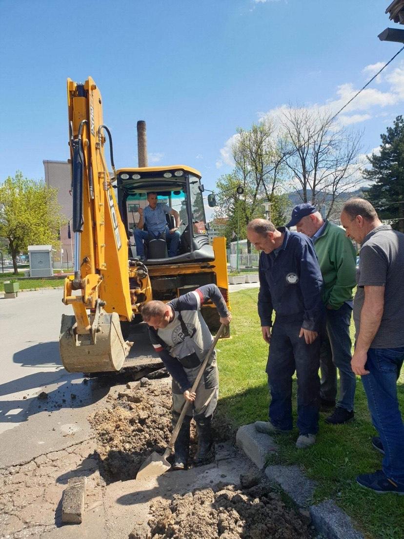 Služba za održavanje vodovodne mreže i objekata:  RADOVI NA VODOVODNOJ MREŽI