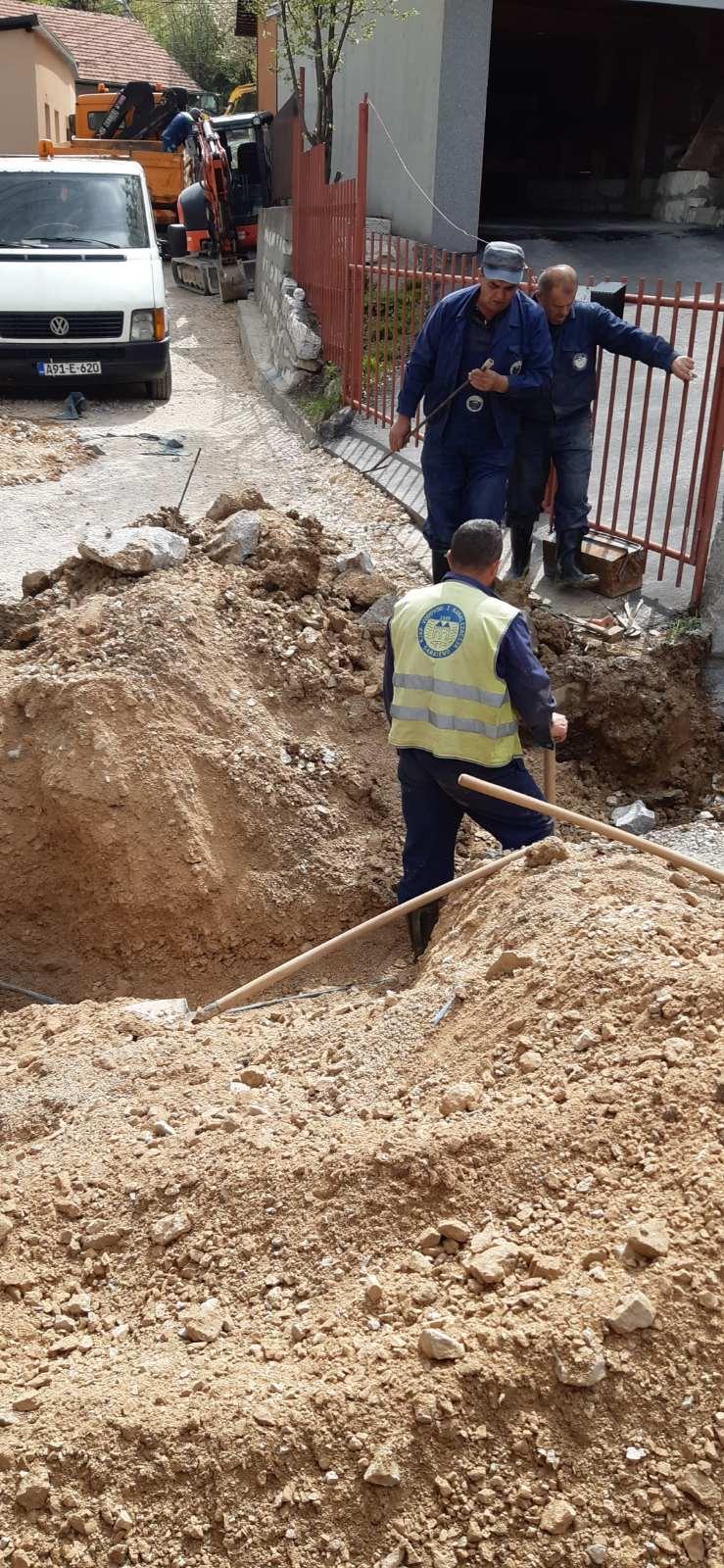 Služba za održavanje vodovodne mreže i objekata:  RADOVI NA VODOVODNOJ MREŽI