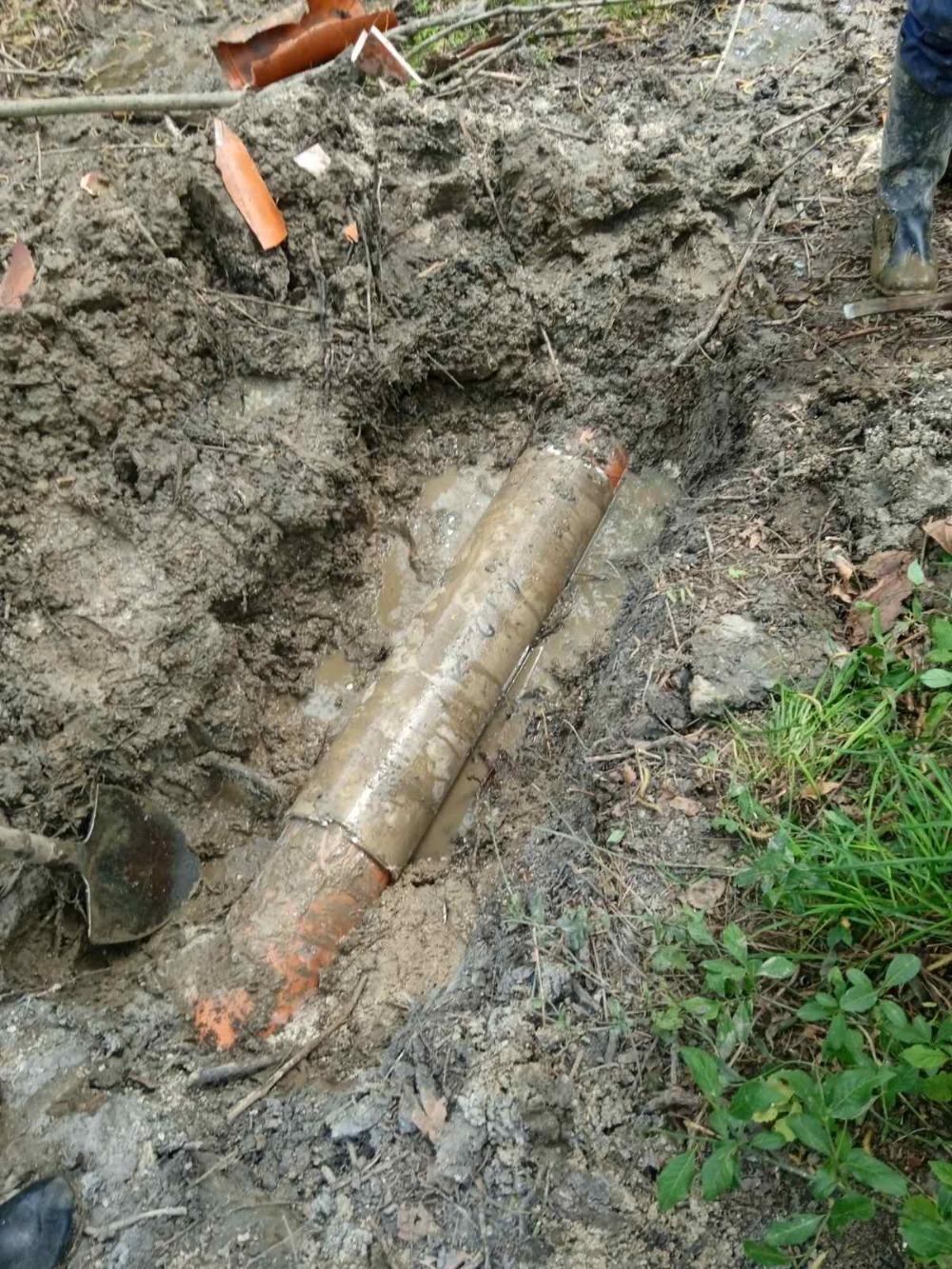 Služba održavanja kanalizacione mreže i objekata: RADOVI NA KANALIZACIONOJ MREŽI