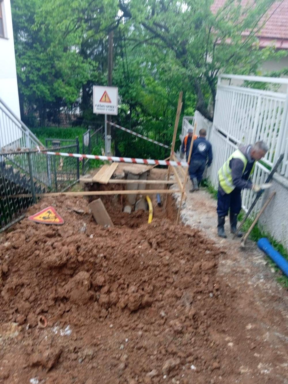 Služba održavanja kanalizacione mreže i objekata: RADOVI NA KANALIZACIONOJ MREŽI