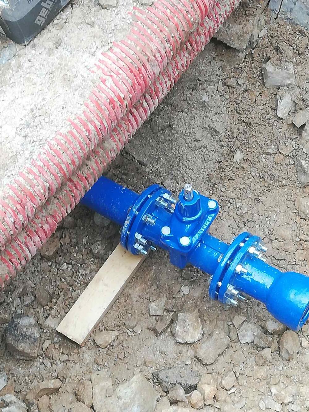 Služba za održavanje vodovodne mreže i objekata: POPRAVKE KVAROVA NA VODOVODNOJ MREŽI