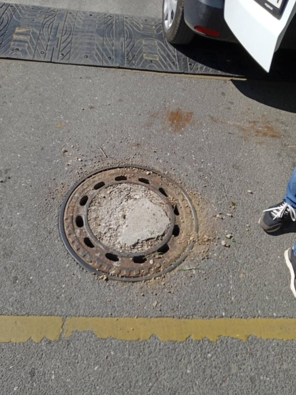 Služba održavanja kanalizacione mreže i objekata: RADOVI NA KANALIZACIONOJ MREŽI