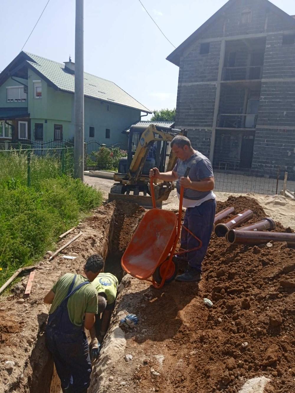 Služba održavanja kanalizacione mreže i objekata: RADOVI NA KANALIZACIONOJ MREŽI