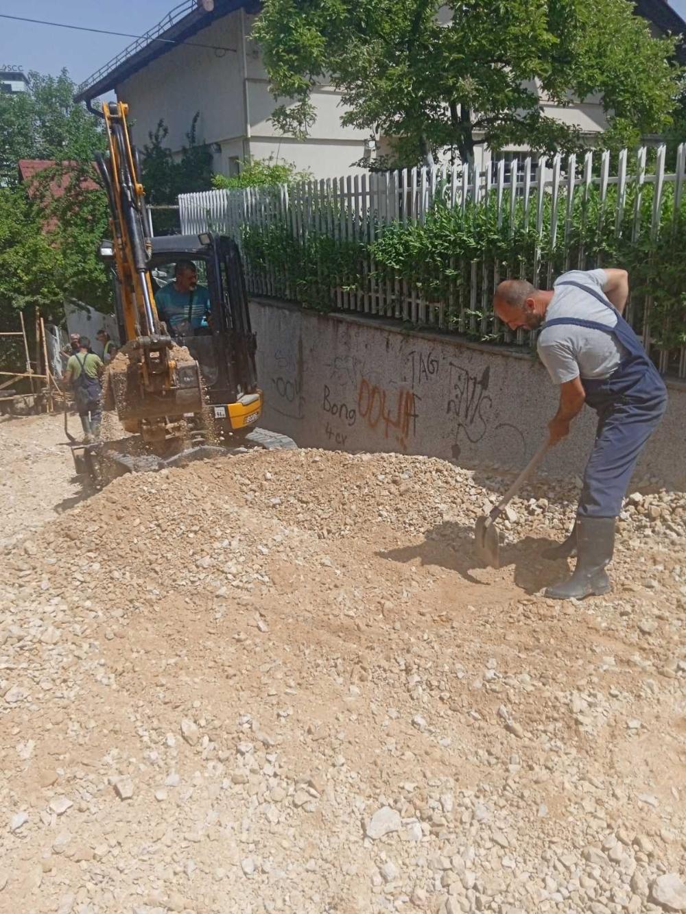 Služba održavanja kanalizacione mreže i objekata: RADOVI NA KANALIZACIONOJ MREŽI