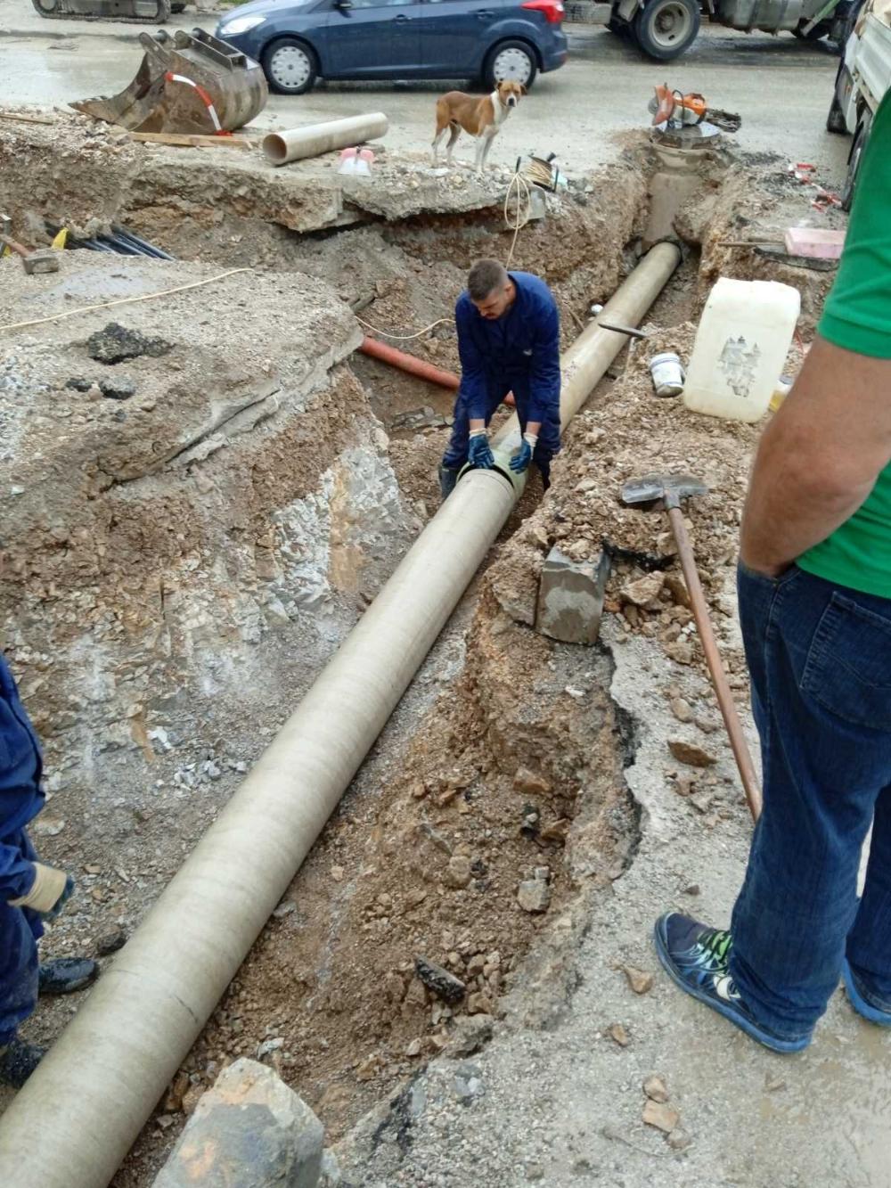 Služba održavanja kanalizacione mreže i objekata: RADOVI NA KANALIZACIONOJ MREŽI