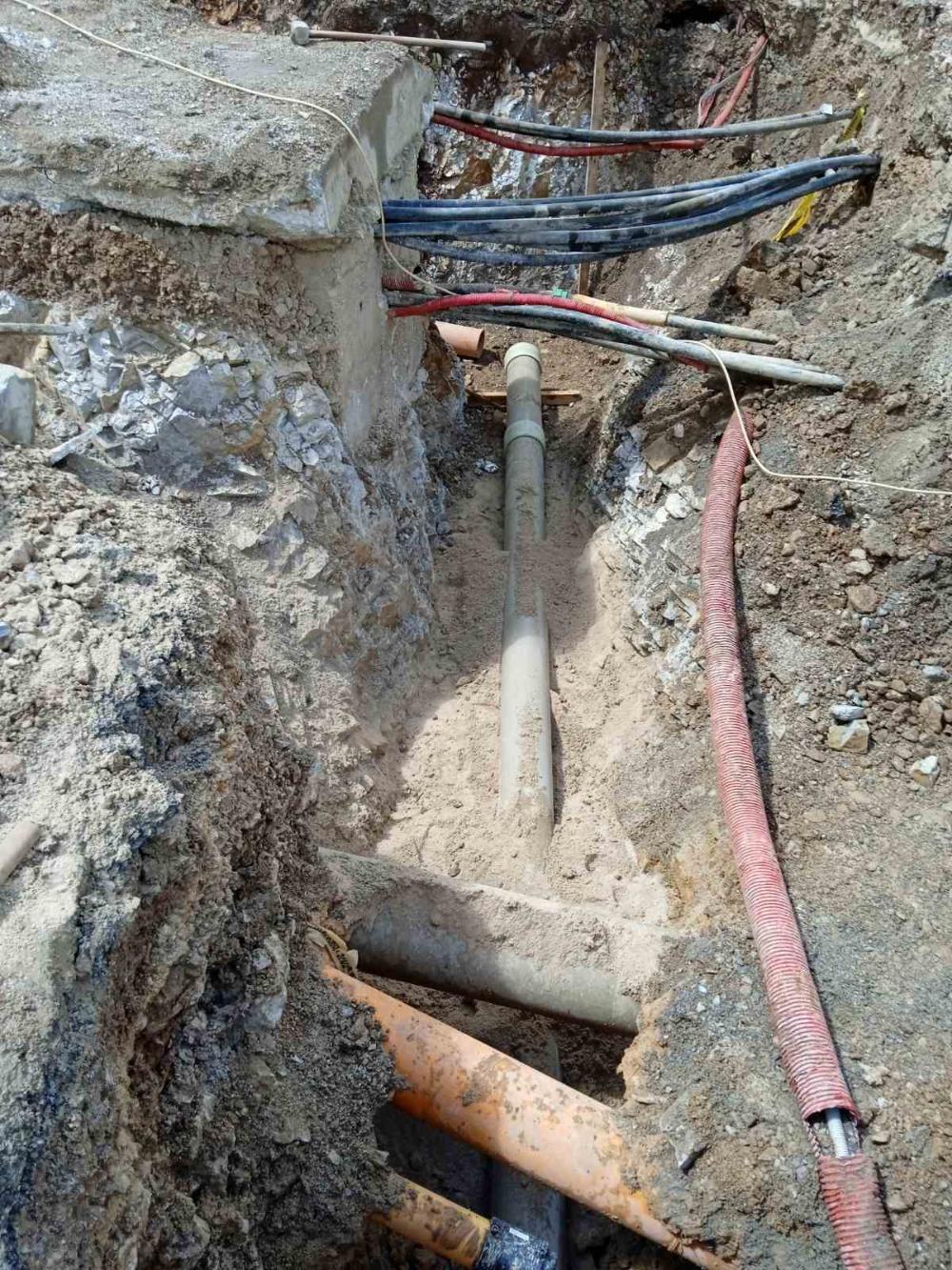 Služba održavanja kanalizacione mreže i objekata: RADOVI NA KANALIZACIONOJ MREŽI