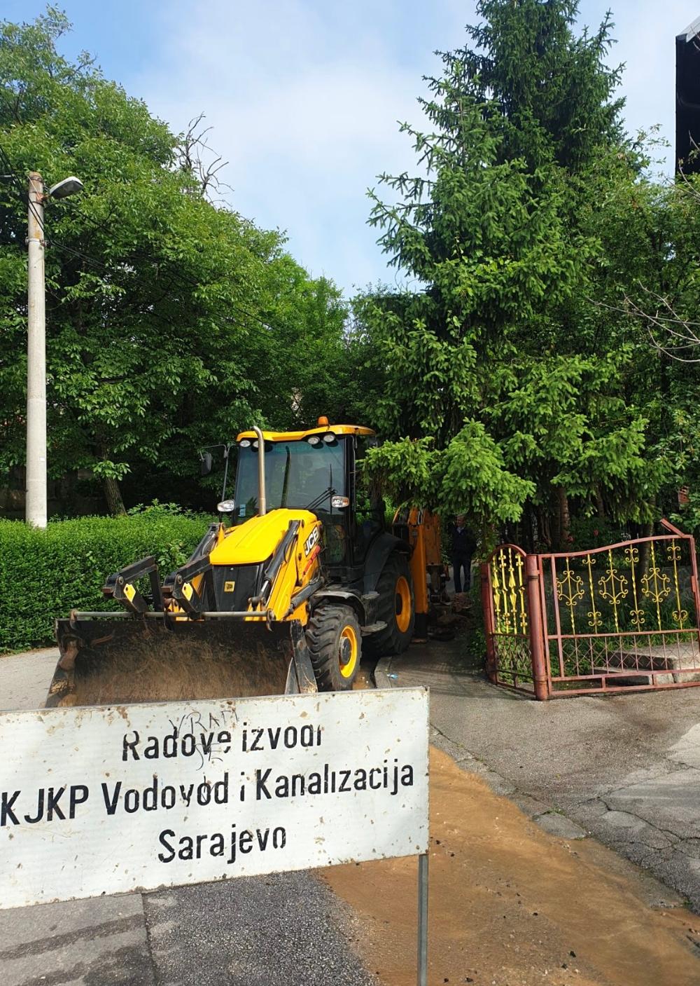 Služba za održavanje vodovodne mreže i objekata:  RADOVI NA VODOVODNOJ MREŽI