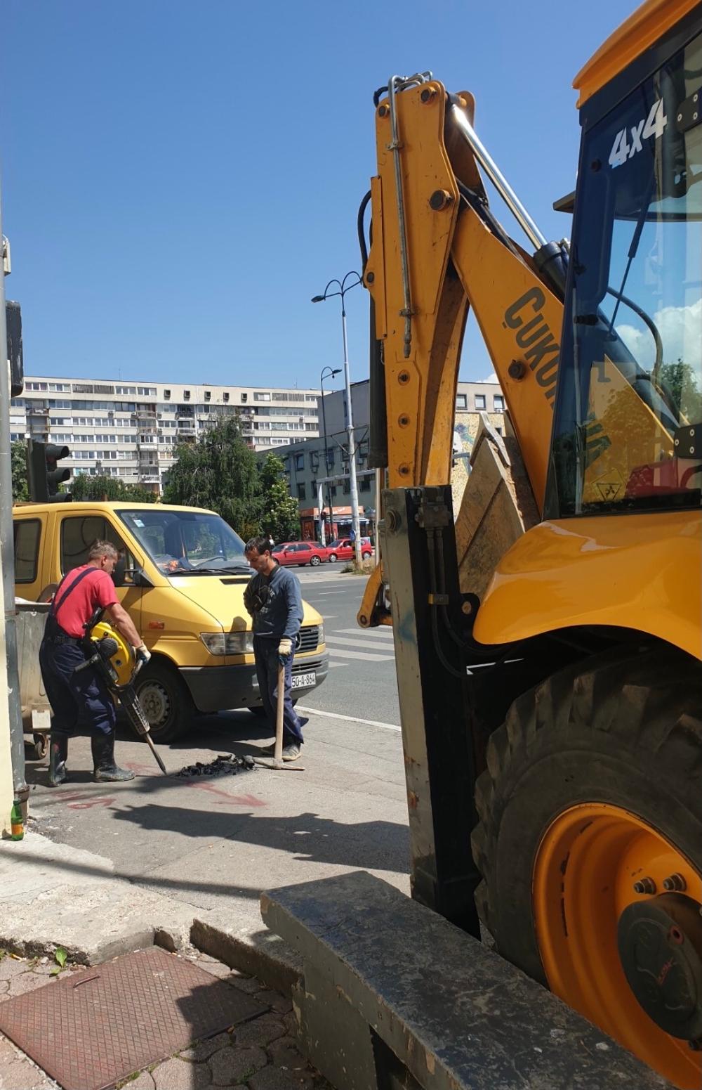 Služba za održavanje vodovodne mreže i objekata:  RADOVI NA VODOVODNOJ MREŽI
