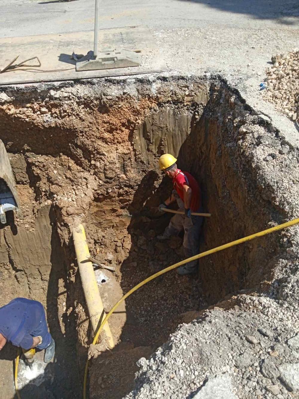 Služba održavanja kanalizacione mreže i objekata: RADOVI NA KANALIZACIONOJ MREŽI