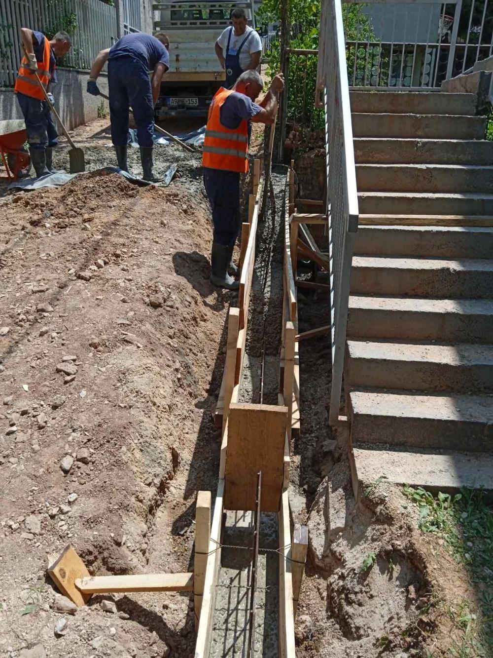 Služba održavanja kanalizacione mreže i objekata: RADOVI NA KANALIZACIONOJ MREŽI