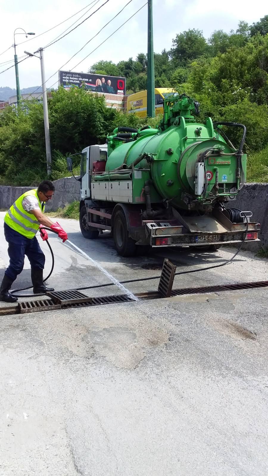 Služba održavanja kanalizacione mreže i objekata: RADOVI NA KANALIZACIONOJ MREŽI