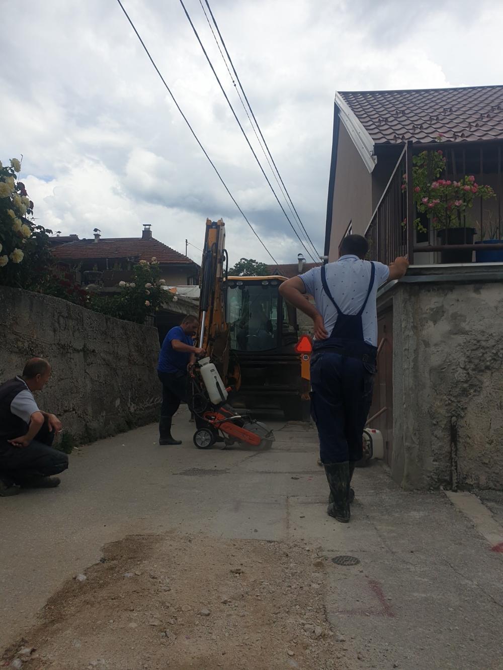 Služba za održavanje vodovodne mreže i objekata:  RADOVI NA VODOVODNOJ MREŽI
