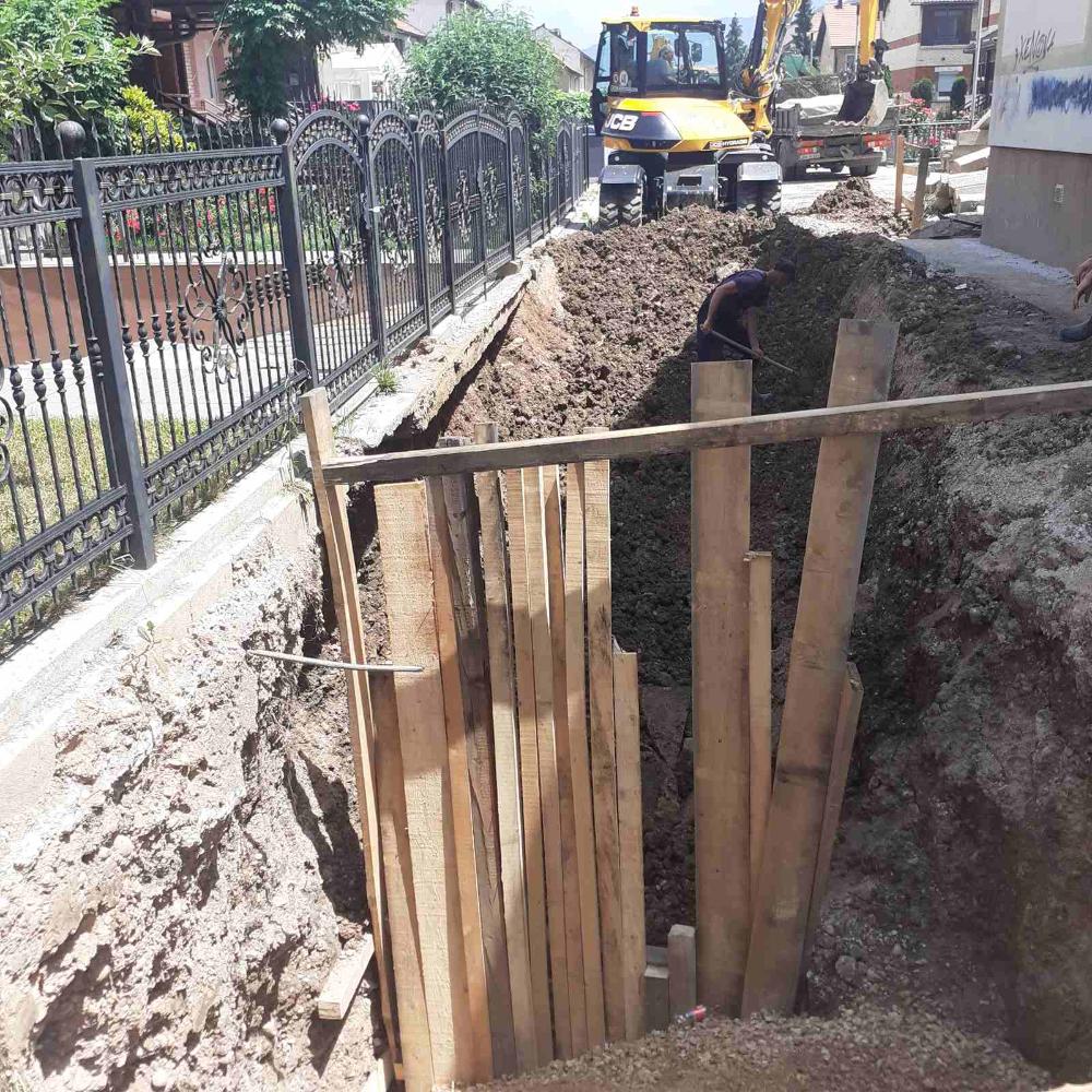 Služba održavanja kanalizacione mreže i objekata: RADOVI NA KANALIZACIONOJ MREŽI
